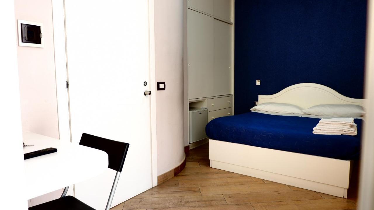 B&B Federico II Napels Buitenkant foto