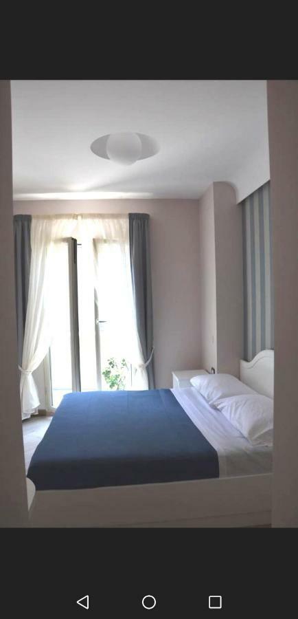 B&B Federico II Napels Buitenkant foto